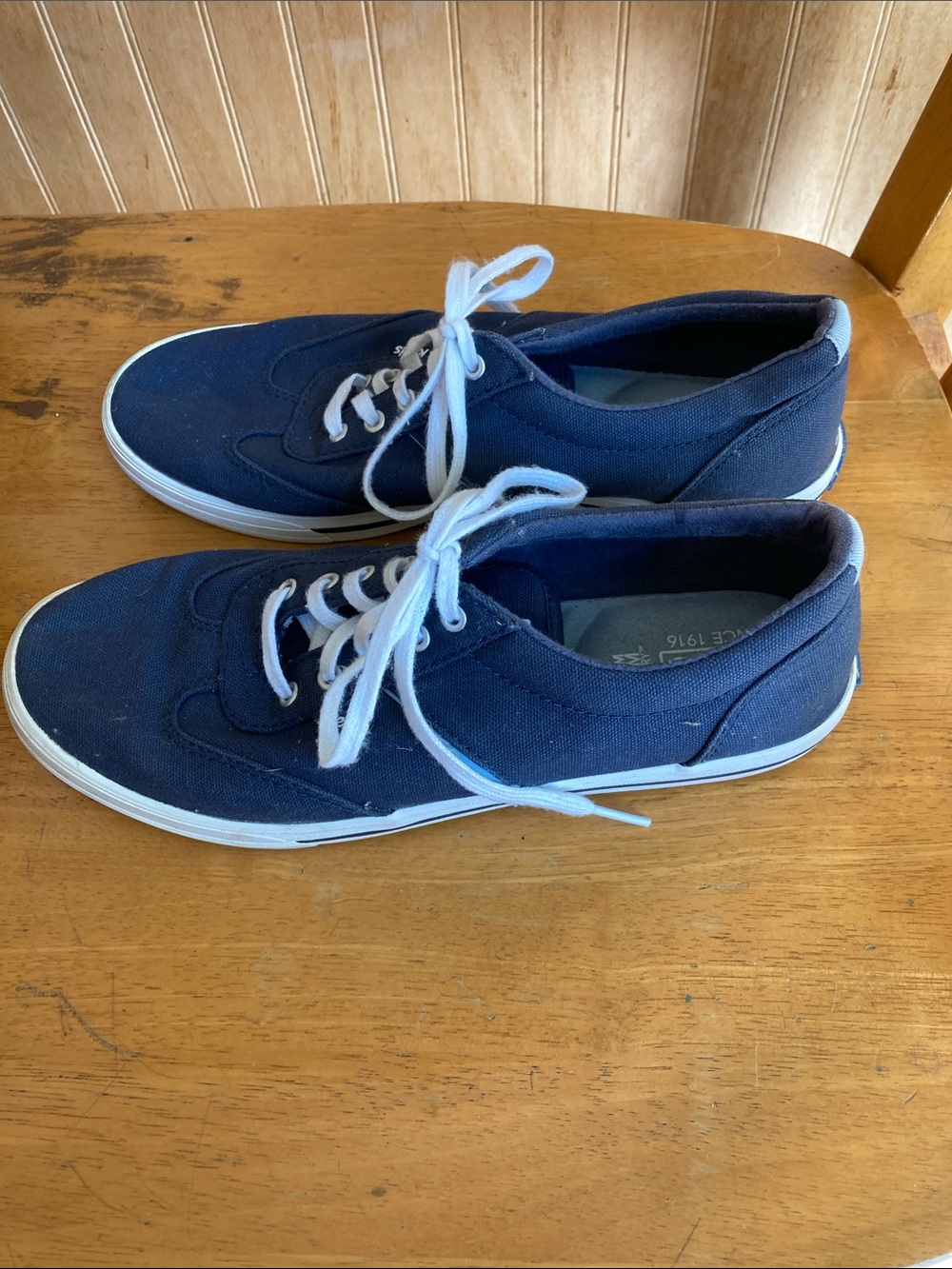 Keds Navy and White Canvas Sneakers - Size 7